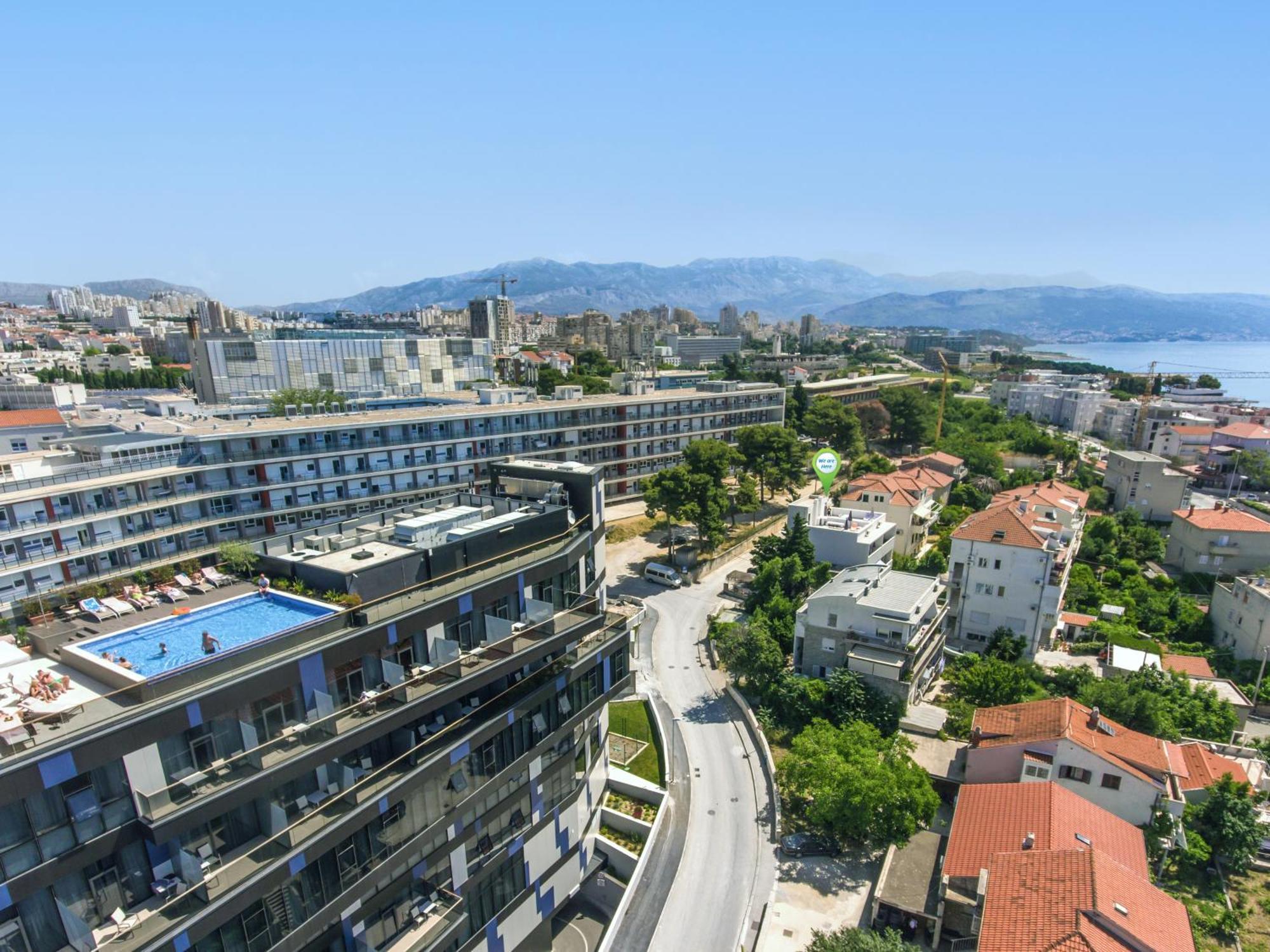 Apartment With Terrace And Free Parking - Beach Nearby Split Zewnętrze zdjęcie